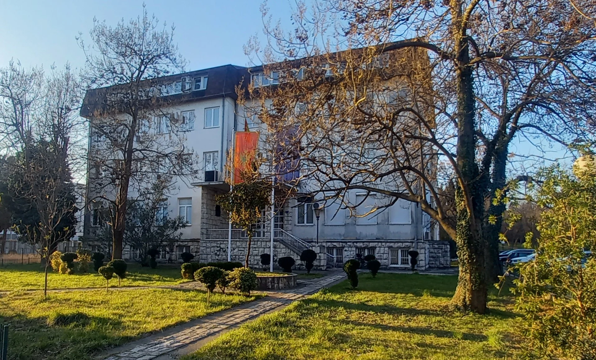ZZZCG: Nezaposlenih u Crnoj Gori 33.610, otvoreno 16.531 slobodno radno mjesto