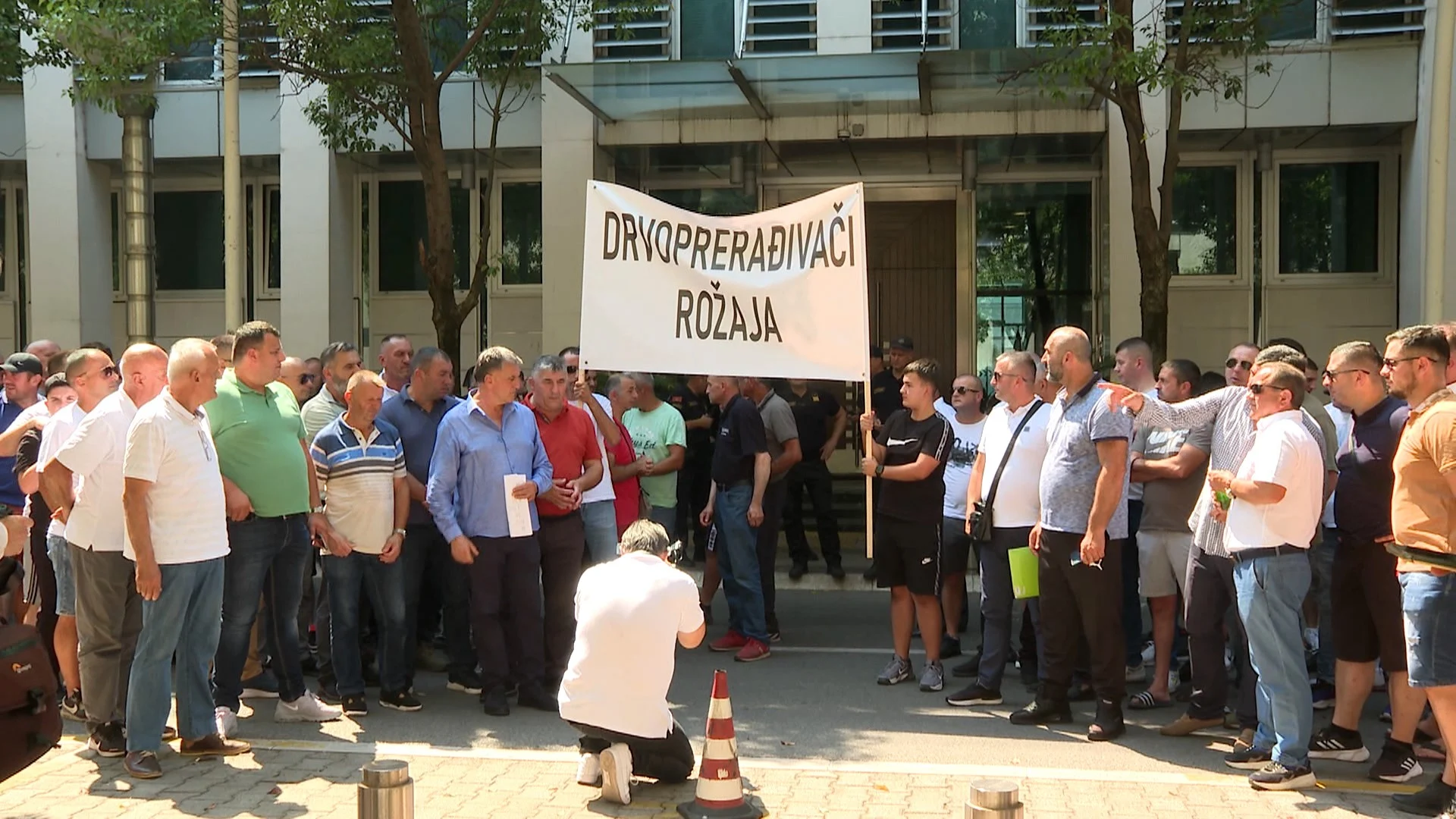 Delić: Vlada će učiniti sve da drvoprerađivači ne ostanu bez sirovina, Kalač: Borićemo se da se ova pljačka države ne dogovori