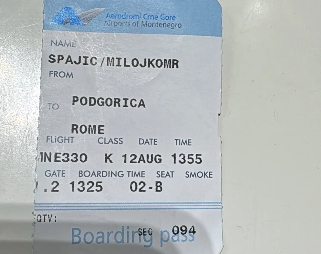 FOTO: Spajić letio komercijalnim letom o sopstvenom trošku