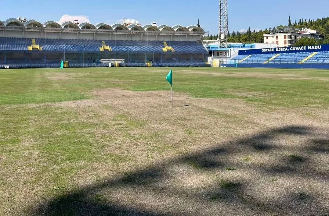 Vučković: Trava na stadionu „Pod Goricom“ biće obnovljena do 9. septembra