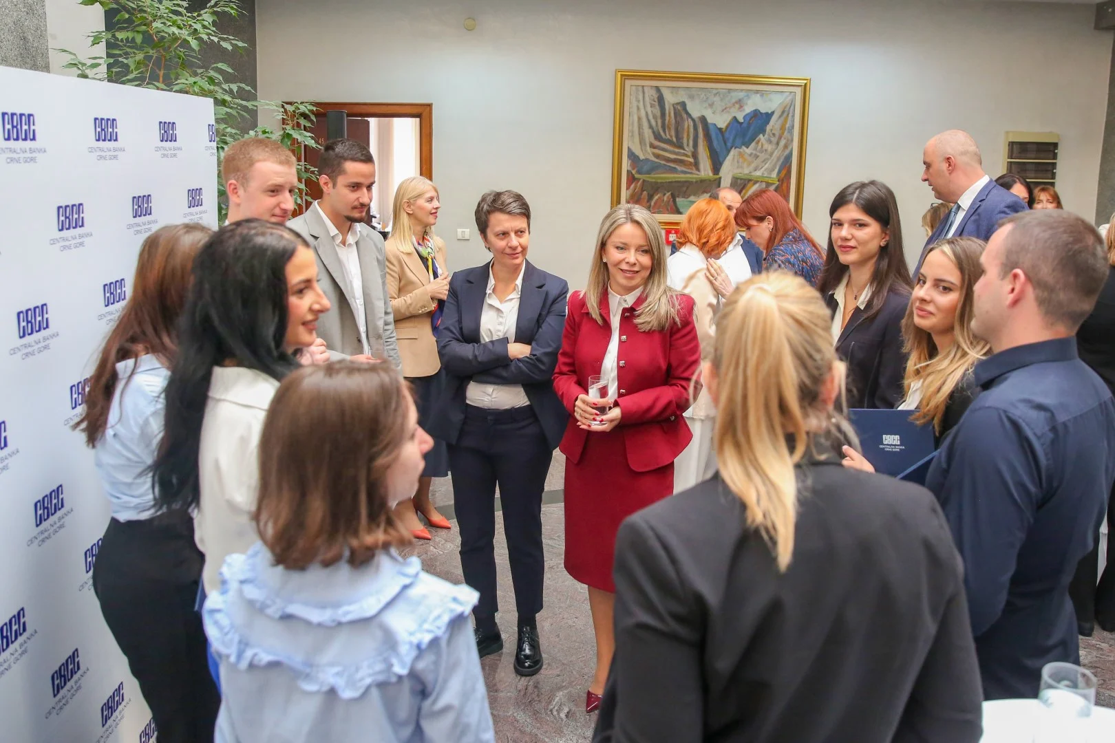 Potpisani ugovori sa prvom generacijom stipendista CBCG na konkursuPriznanje za znanje – šansa za najbolje