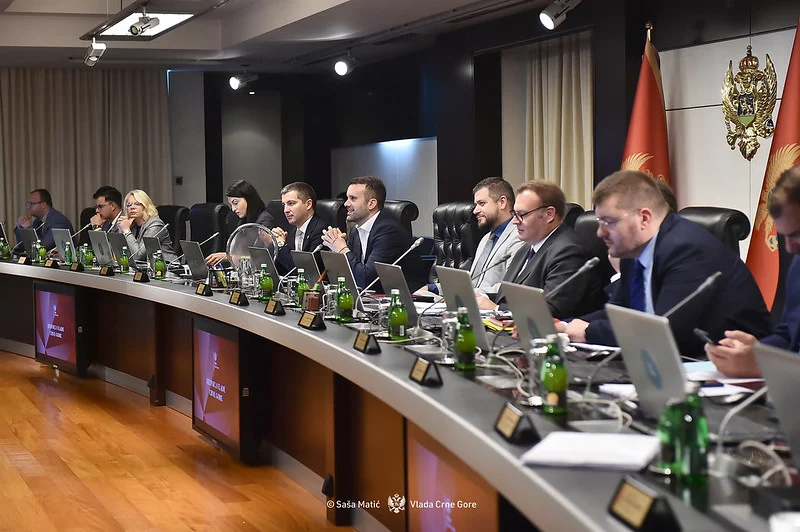 Moguća realizacija dva kredita od ukupno 100 miliona eura