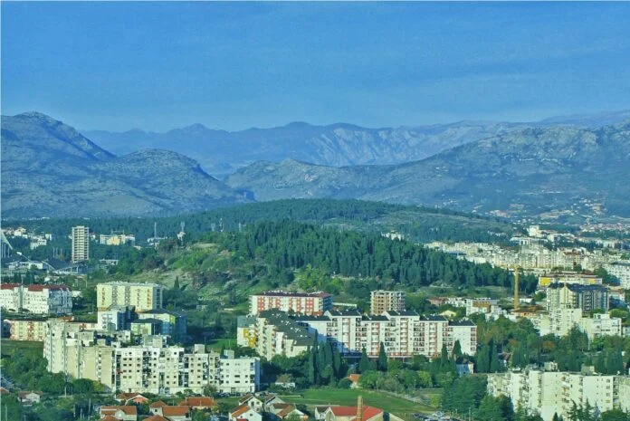 U Crnoj Gori 70 hiljada nelegalno sagrađenih objekata, od čega u Podgorici preko 17 hiljada