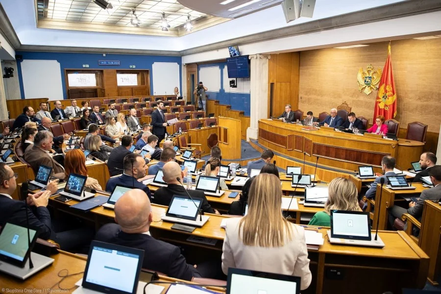 Uz široke konsultacije do novog zakona o partijskim finansijama