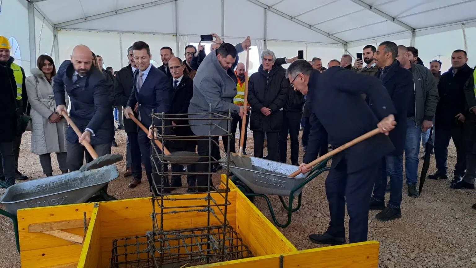 Postavljen kamen temeljac za VE „Gvozd“: Istorijski projekat EPCG i Crne Gore