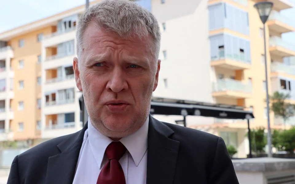 Šćurić: Ukidanje linija tokom zime dodatno izoluje Crnu Goru, koncesije za aerodrome mogle bi riješiti problem infrastrukture