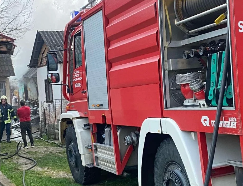 U požaru na Vrelima Ribničkim izgorjela četiri stana