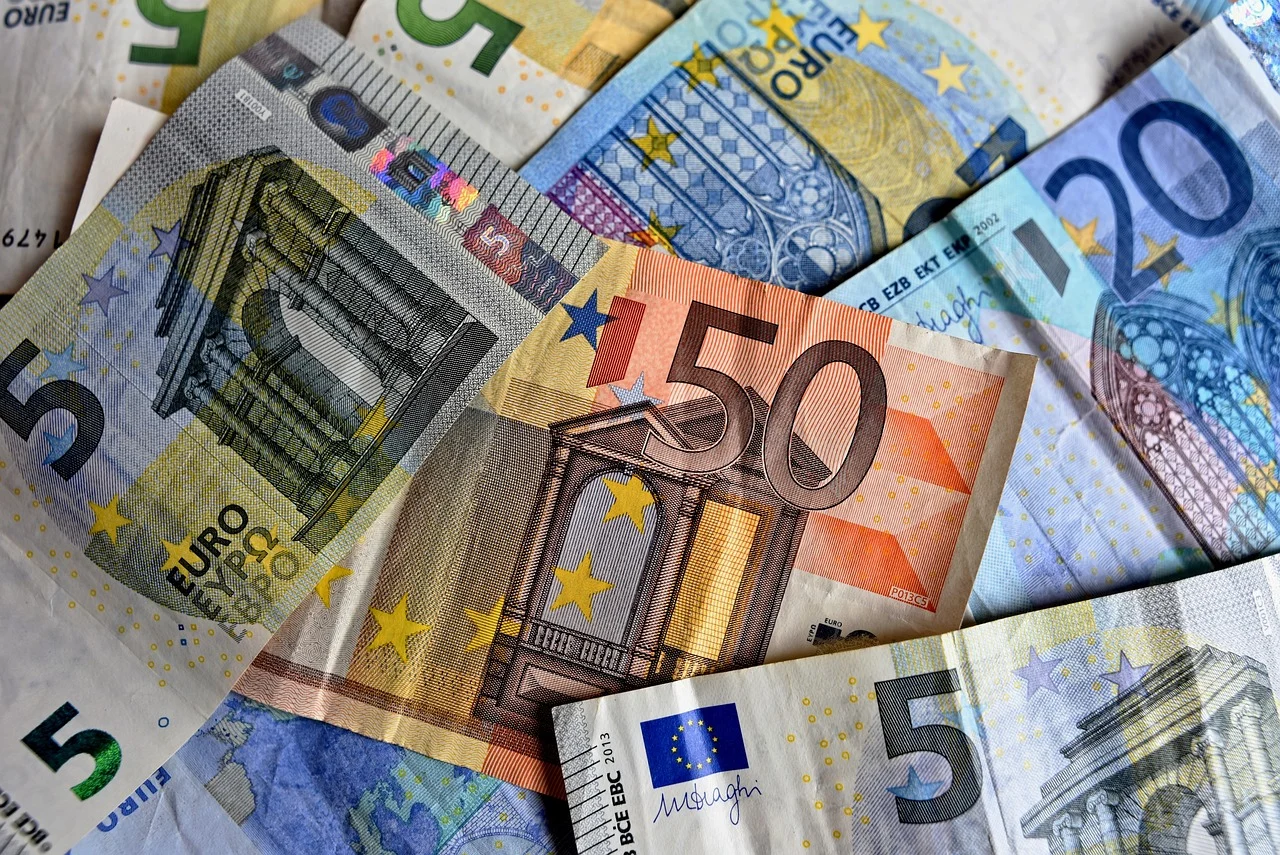 Danas isplata novembarskih penzija, prosječna 502,81 eura
