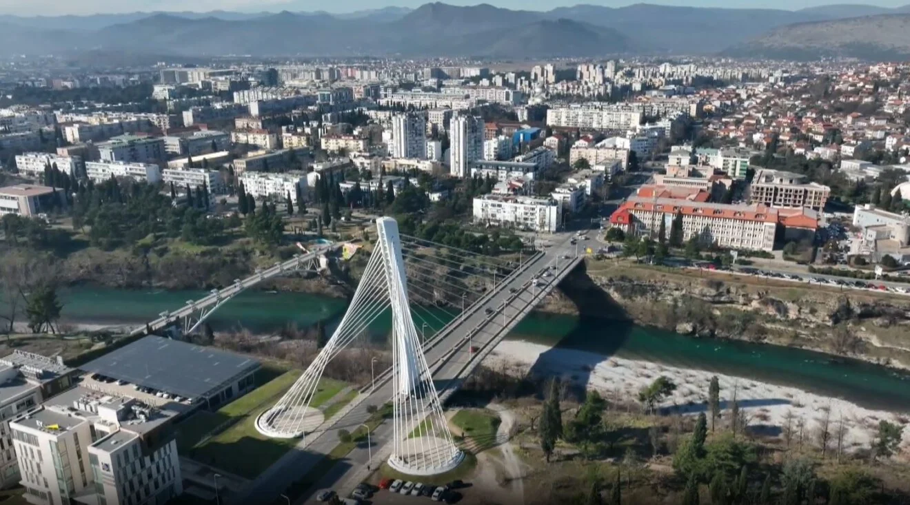 Crna Gora: Zvrji prazno 170.000 stanova, spremaju se ekstraporezi