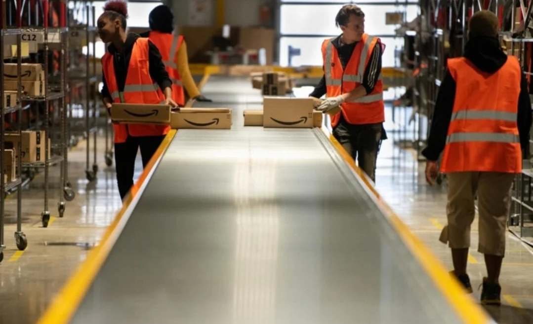 Zaposleni u Amazonu započeli štrajk: Traže veće plate i bolje radne uslove