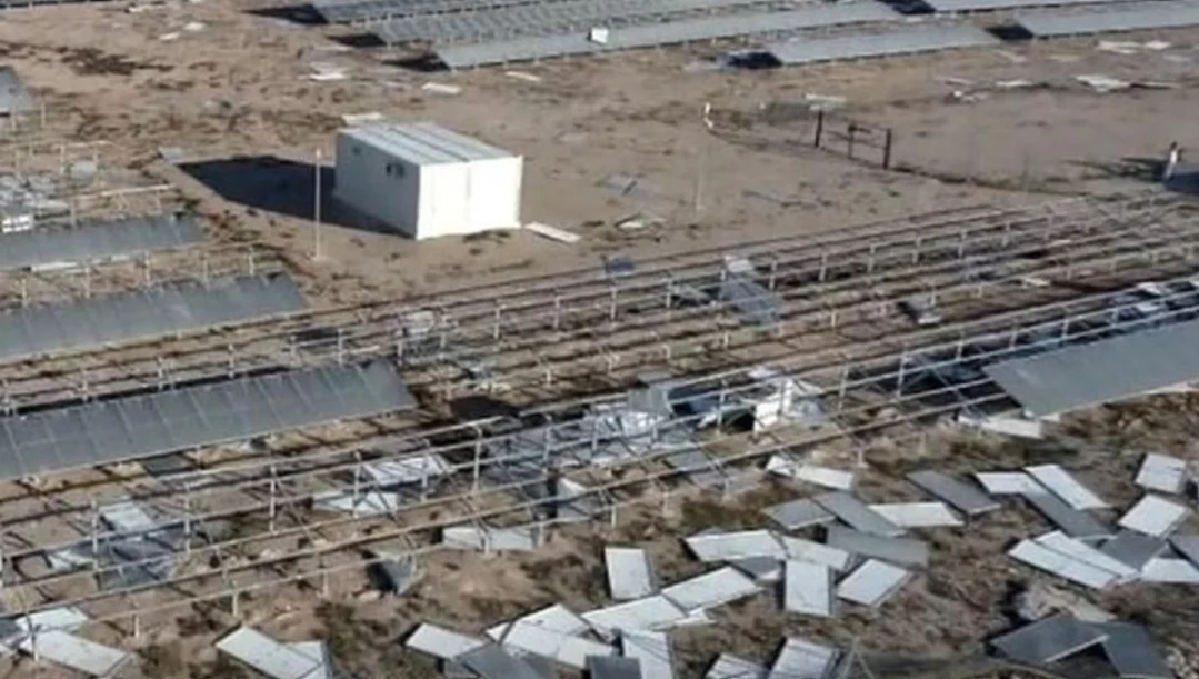 Snažan vjetar uništio jednu od najvećih solarnih elektrana kod komšija