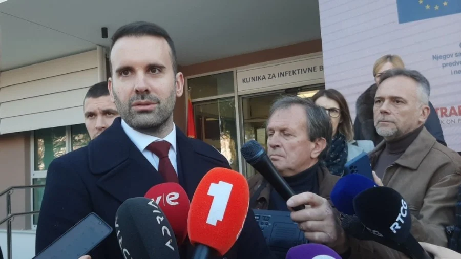 Spajić sa ambasadorima Irske i Holandije: Crna Gora je na pravom putu ka EU