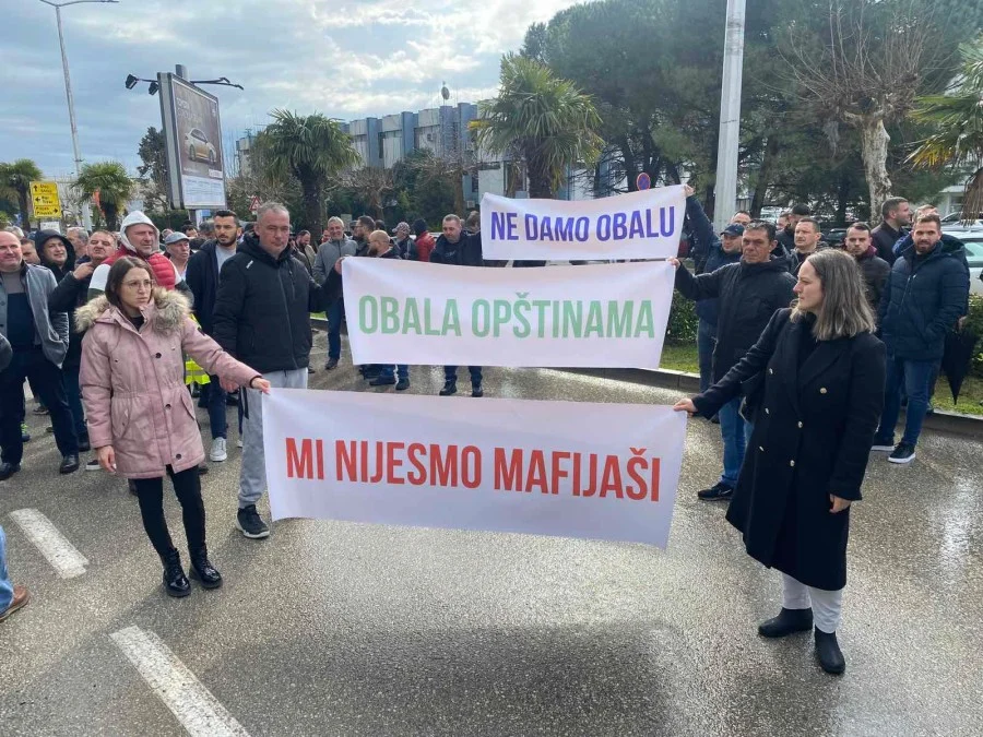 Protest tri udruženja: Ugrožen turistički sektor Ulcinja i Crne Gore