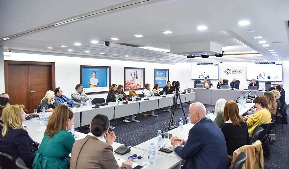 Privredna komora: Saradnja između obrazovnih institucija i privrede ključ za razvoj relevantnog i kvalitetnog stručnog obrazovanja