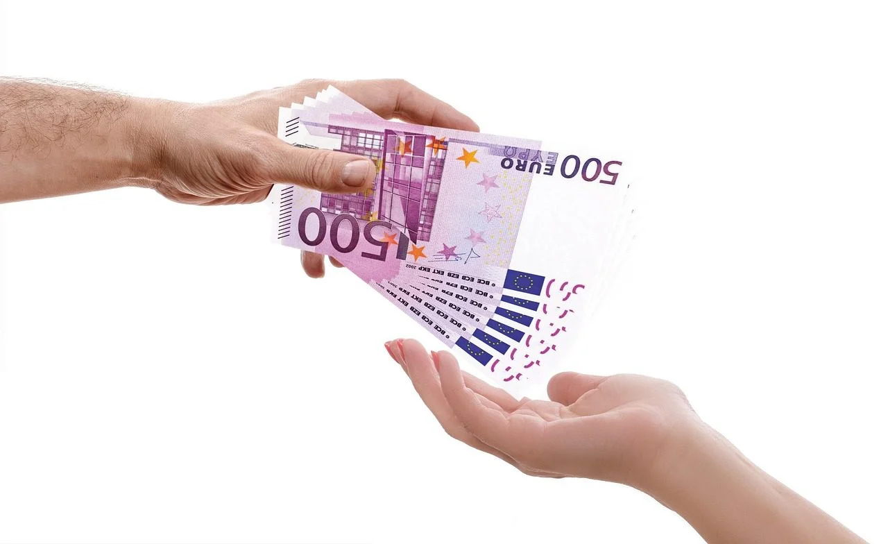 Građani 2024. od banaka pozajmili preko 830 miliona eura