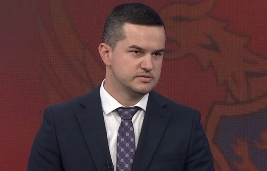 Lutovac: Osuđujem postavljanje spomenika Đurišiću, očekujem da bude uklonjen u najkraćem roku