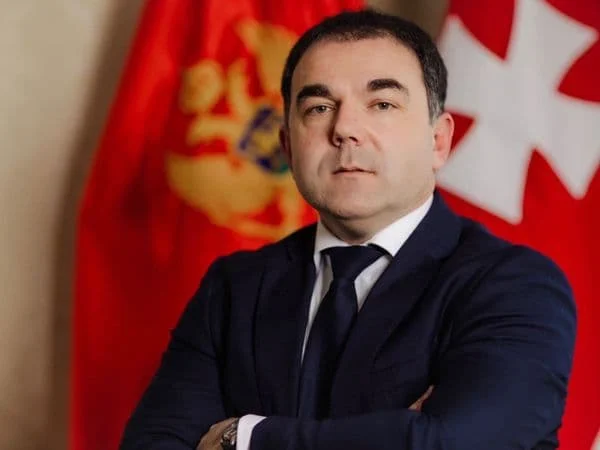 ĐURAŠKOVIĆ: Razmišljao sam da nakon tragedije podnesem ostavku