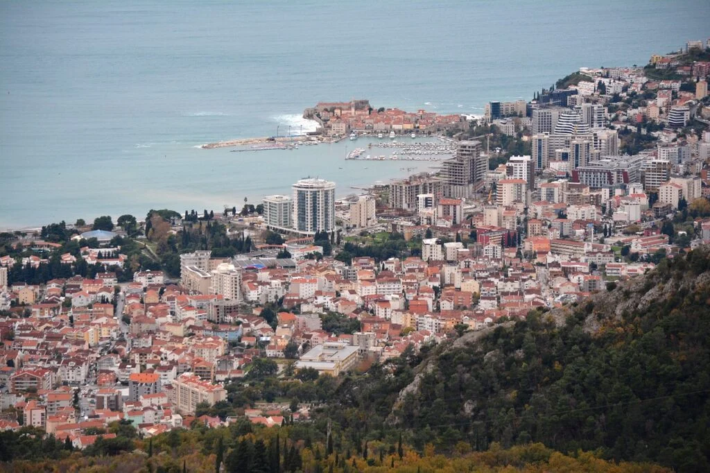 Opština Budva u problemu, račun blokiran, plate radnicima ni danas nisu isplaćene