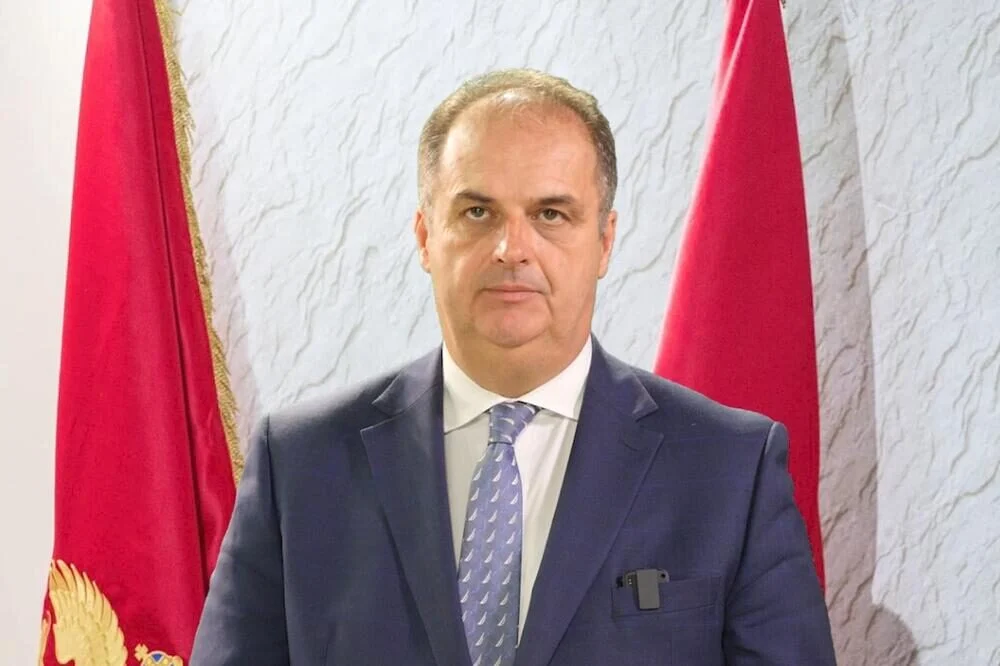 Nimanbegu tvrdi da Pobjeda spinuje ali ne opovrgava autentičnost pisma