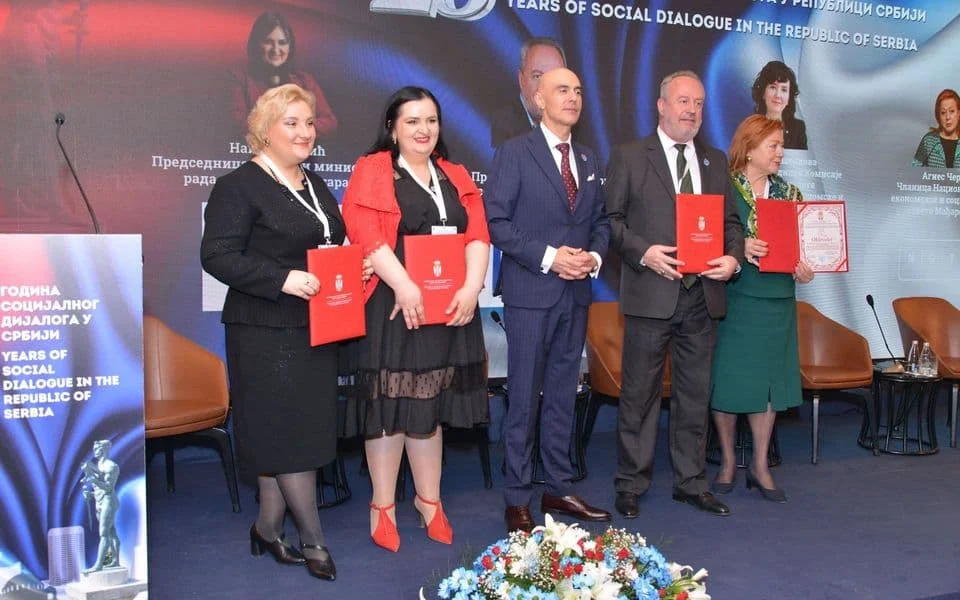 Nišić uručeno priznanje za doprinos jačanju socijalnog dijaloga i izgradnju partnerskih odnosa između vlade, sindikata i poslodavaca