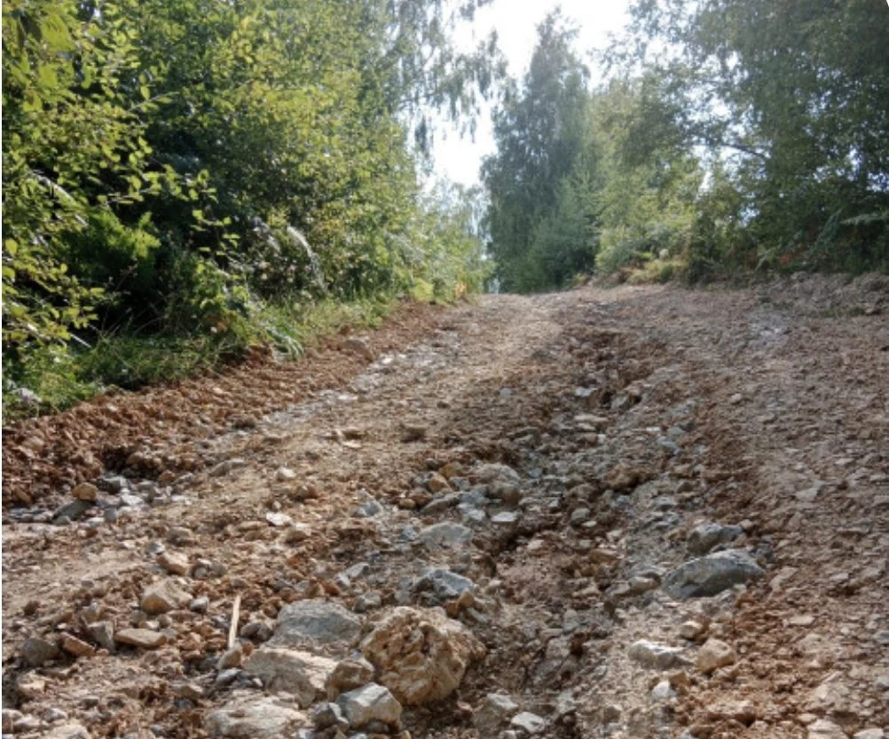 Asfaltom plaćaju dug biračima na sjeveru