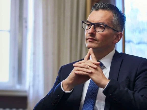 Šarec: Želim da vjerujem da vladujuća većina zna što radi