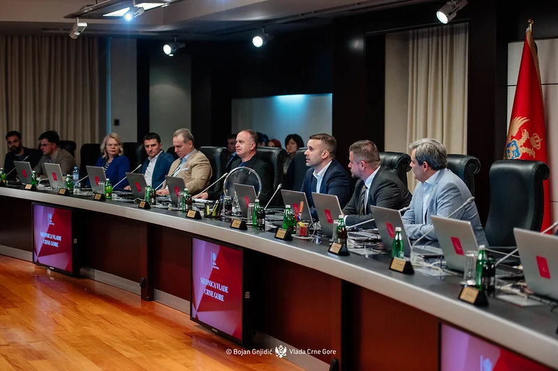 Vlada jednoglasno za novi rok Tenderskoj komisiji