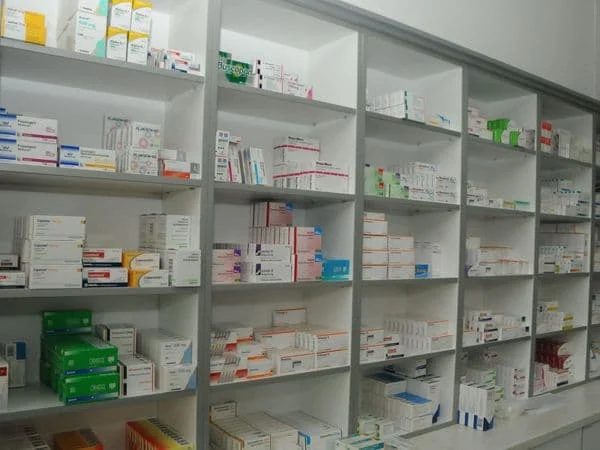 Kasniće ugovori, pojedine apoteke krive nadležne