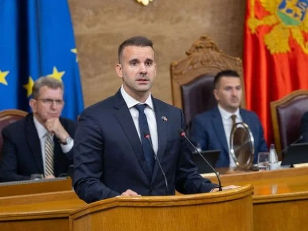 Spajić juče odbio da odgovara na pitanja poslanika, Živković mu najavio probleme