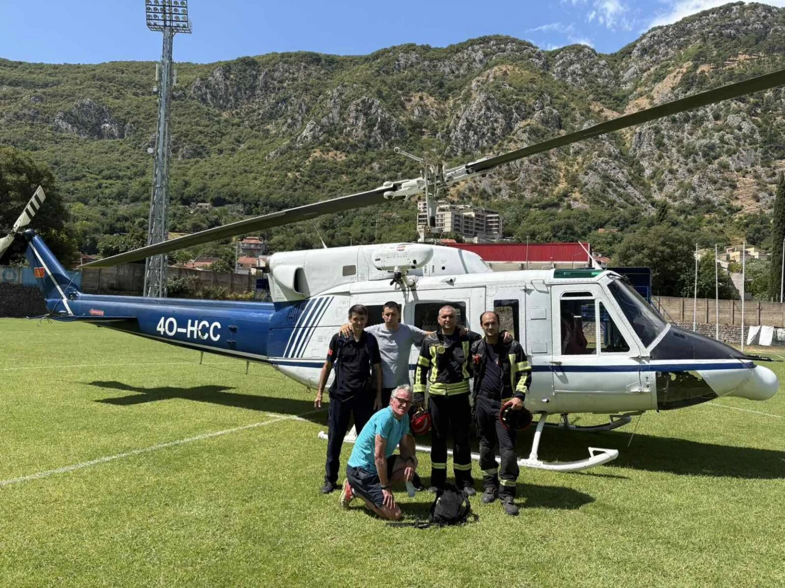 Rizična akcija spašavanja planinara trajala 14 sati: Angažovan i helikopter MUP-a