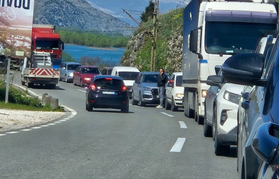 Na Cetinju i danas blokada puta