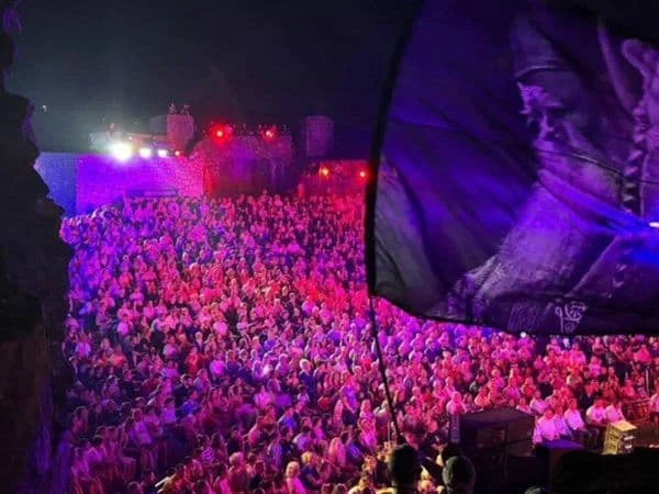 Zbog veličanja Pavla Đurišića na Kanli kuli policija podnijela prijave protiv tri osobe