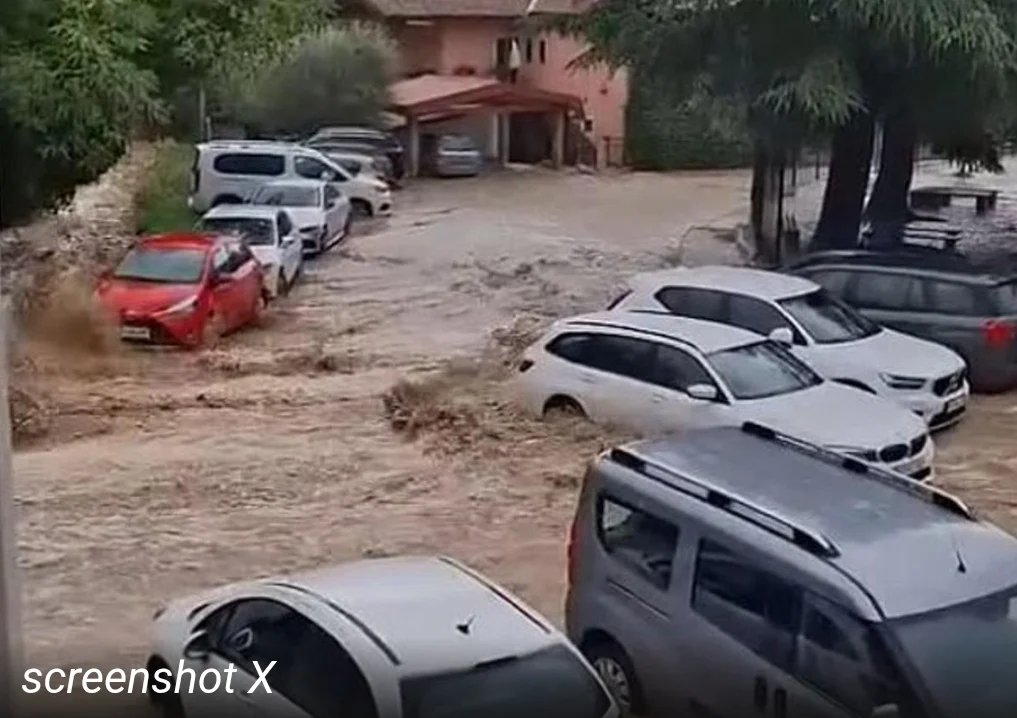 Sloveniju poharalo jako nevrijeme: Poplave nose sve pred sobom, putevi zatvoreni