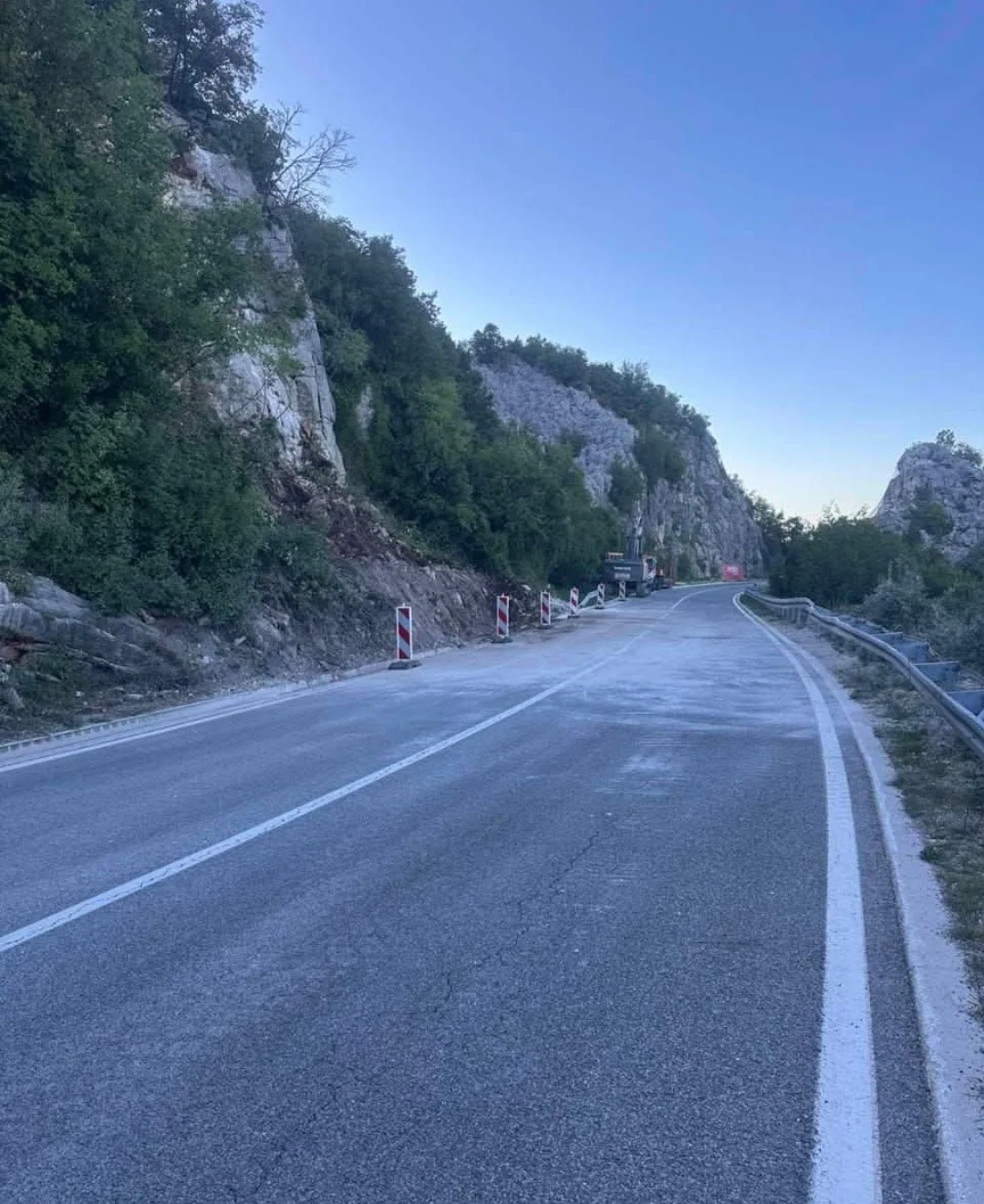 Privremena izmjena režima saobraćaja na putu Cetinje – Budva zbog radova u Obzovici