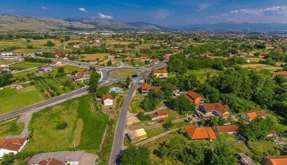 Opština Zeta: Mujović besomučno kidiše na zetsku teritoriju, zadnji put mu poručujemo da gleda sopstveno dvorište