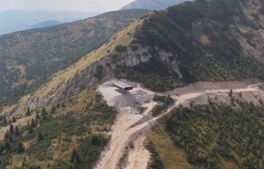 ODT Rožaje: Dva incidenta na Hajli, pucnji sa teritorije Kosova oštetili kabine žičare