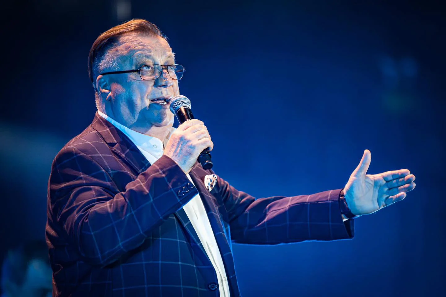 Halid Bešlić sahranjen na groblju Bare: Rijeka ljudi ispratila legendu na vječni počinak
