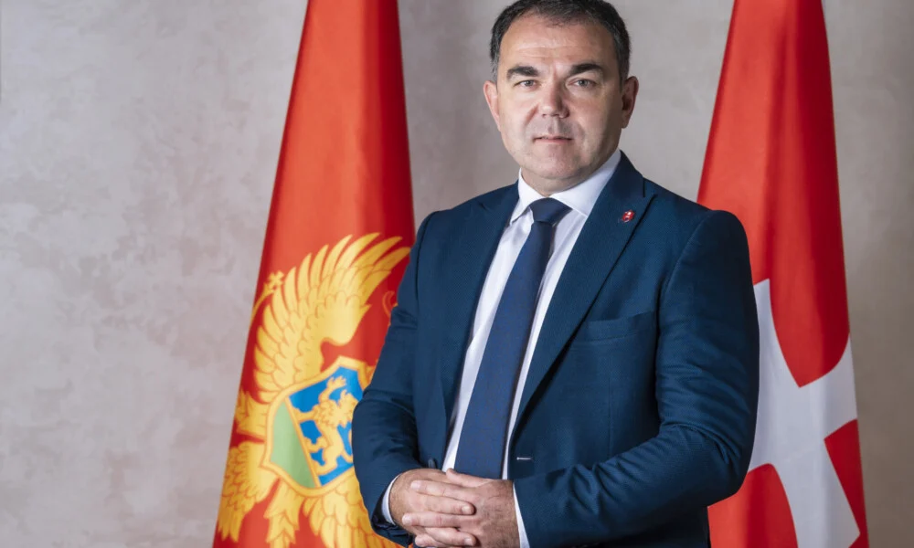 Đurašković Joanikiju i Kovačeviću: Dođite da obnovite kapelu, zalijećete se evo 40 godina