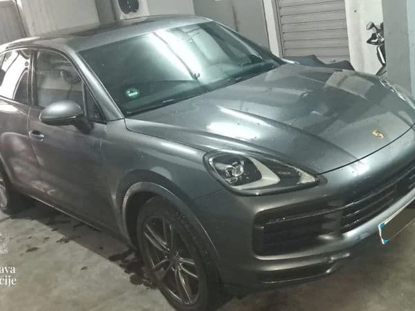 Policija oduzela luksuzni “porše” po međunarodnoj potjernici