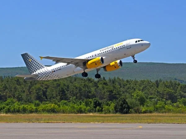 Avio-linija Tivat-Barselona kreće 31. marta