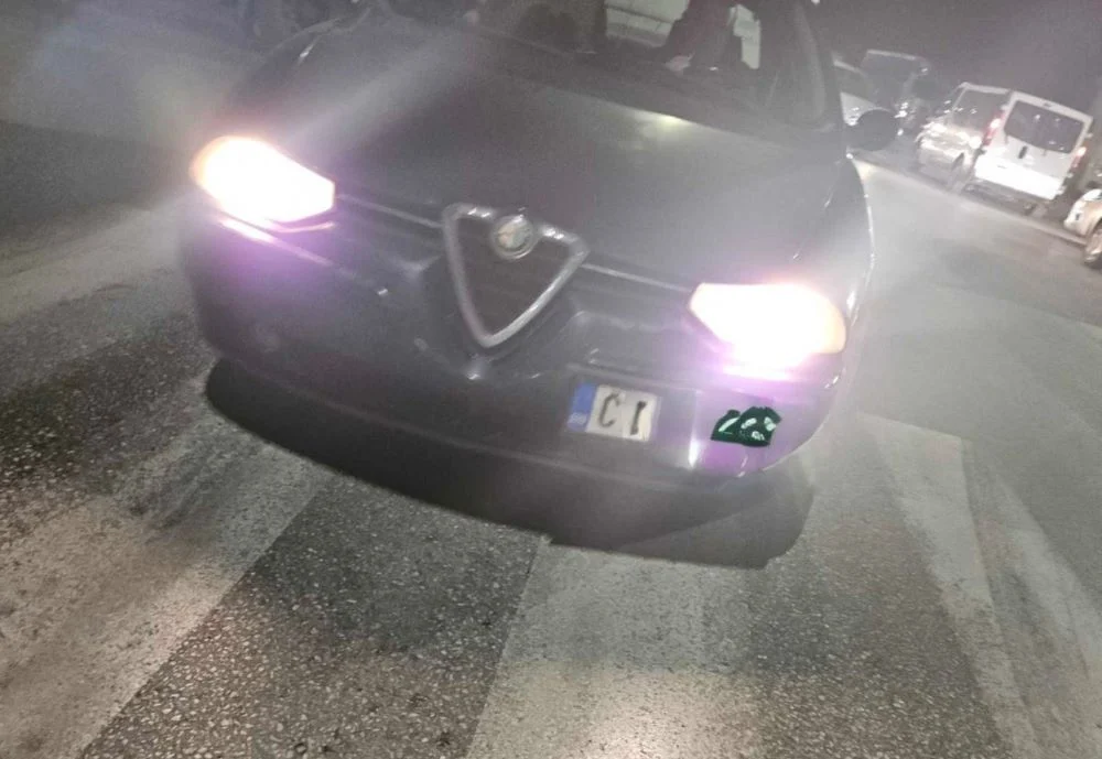 Autom udario trudnicu, fizički nasrnuo na nju, pa pobjegao