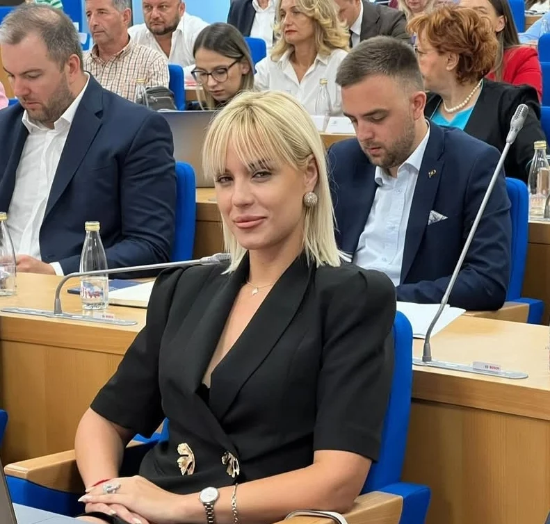 Ljiljanić: Gradska uprava nije prodala ni jedan kvadrat opštinske zemlje, ustupamo zemljište za dvije škole jer su prioritet djeca (VIDEO)