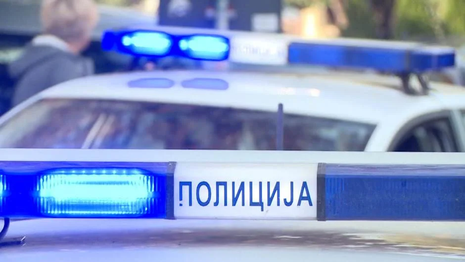 Prepirka komšinica prerasla u opštu tuču komšija: Korišćene motke, palice, biber sprej...