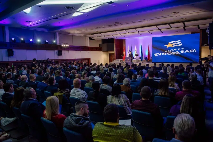 PES: DPS je siledžija iz 90-ih u jagnjećoj koži zaštitnika