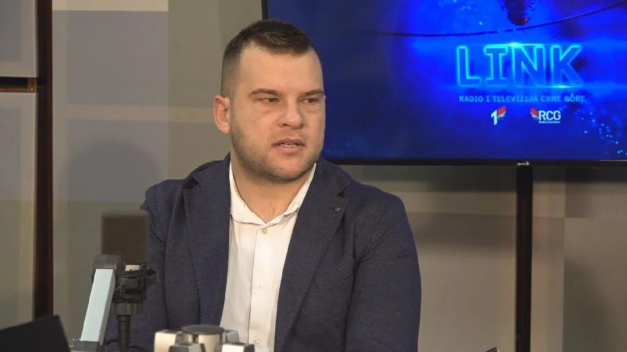 Asanović: Ako Mujović priziva sukobe u Botunu, institucije moraju reagovati