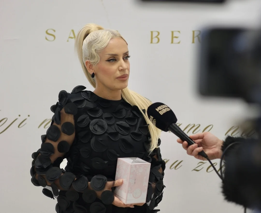 Sara Bero predstavila svoj parfem u Mega Mallu Budva