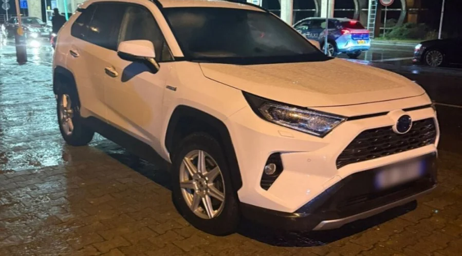 Policija oduzela luksuzni SUV Toyota