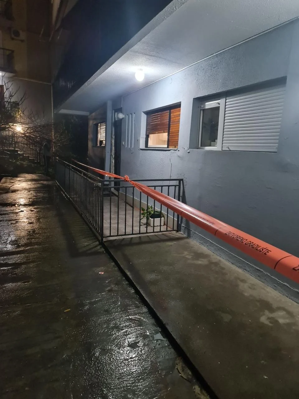 Zbog ugrožene bezbjednosti, Inspekcija naredila rušenje dijela „Plave zgrade” u Herceg Novom