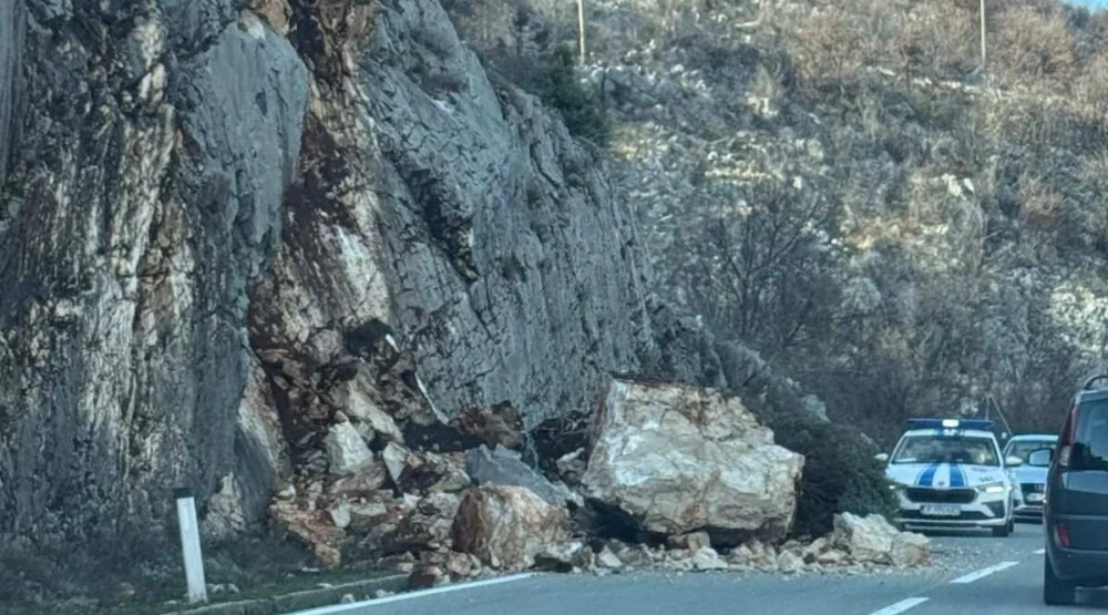 MUP: Stabilizacija stanja na više lokacija, saobraćaj i dalje obustavljen na pojedinim putevima