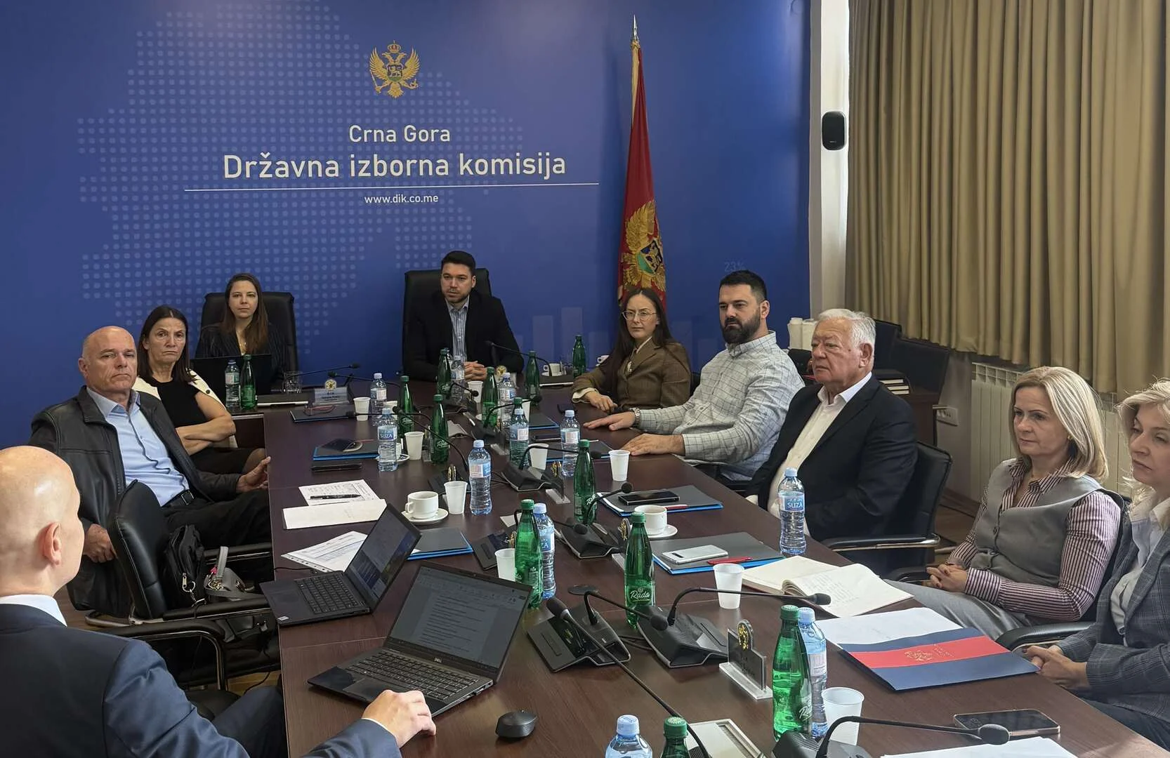 Zaposleni bez plata, poslanička mjesta bez popune: DIK u blokadi nakon što je ostao bez šefa
